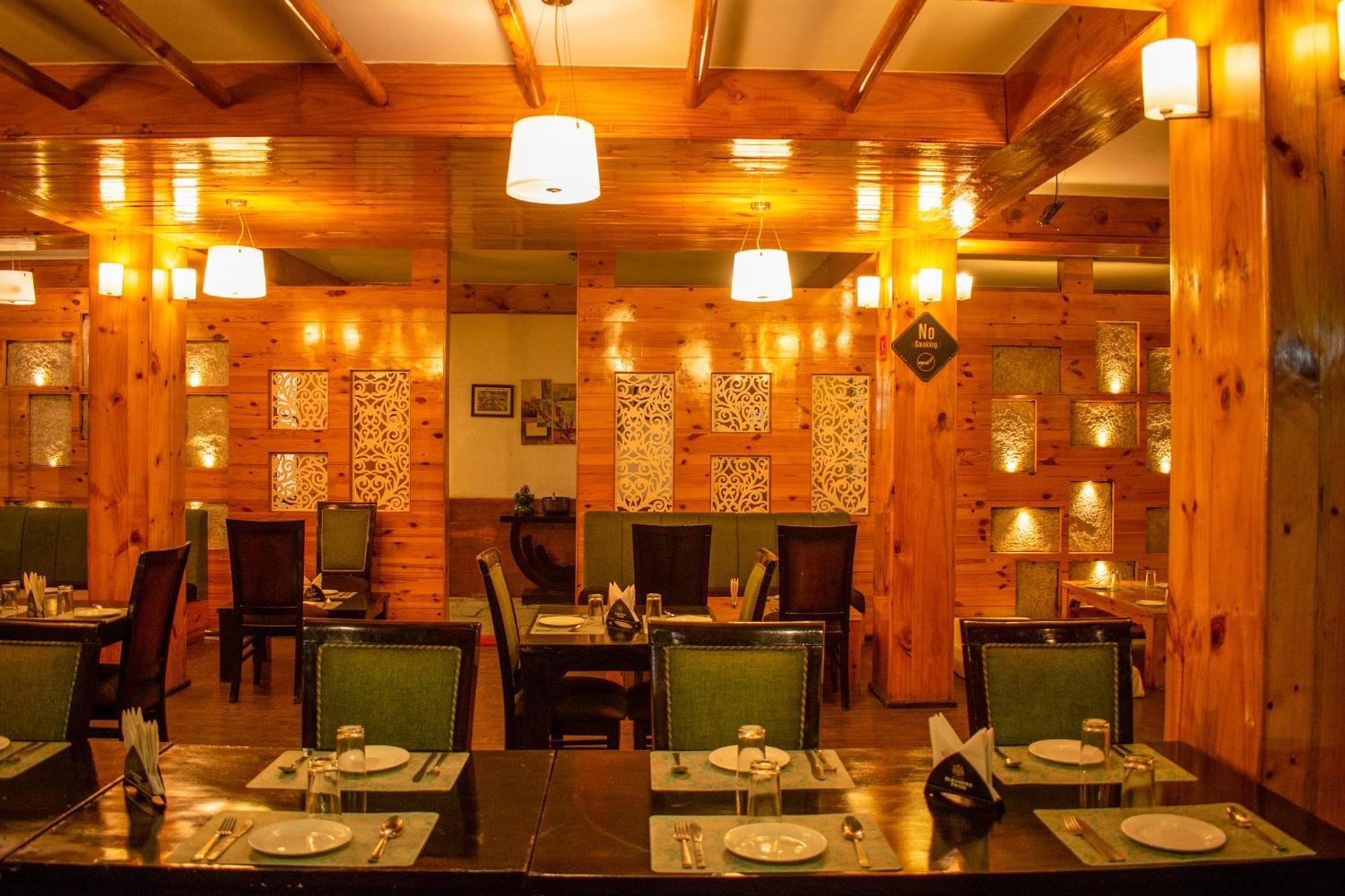 The Whispering Inn Resort And Bar Manāli Extérieur photo
