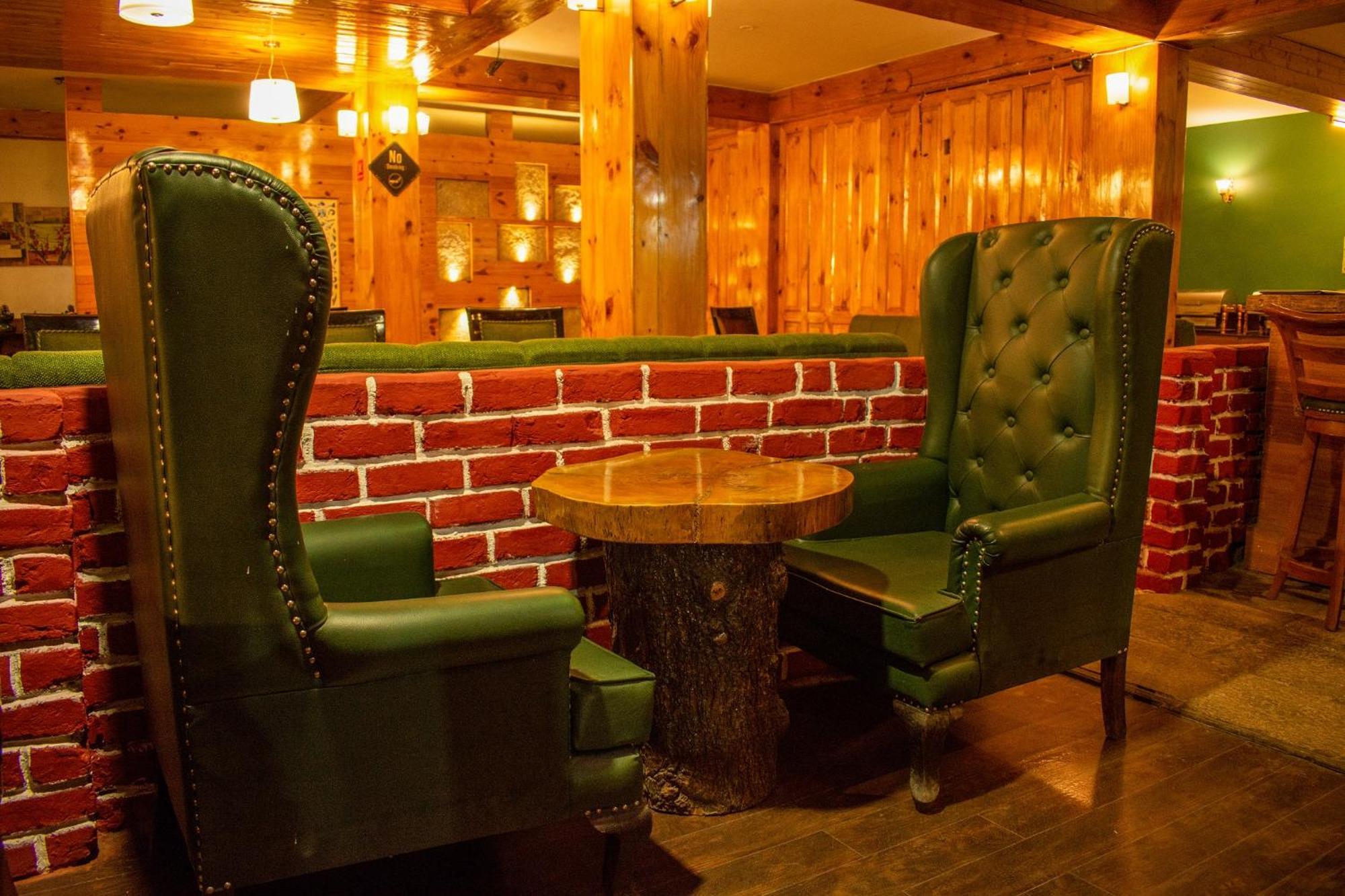 The Whispering Inn Resort And Bar Manāli Extérieur photo