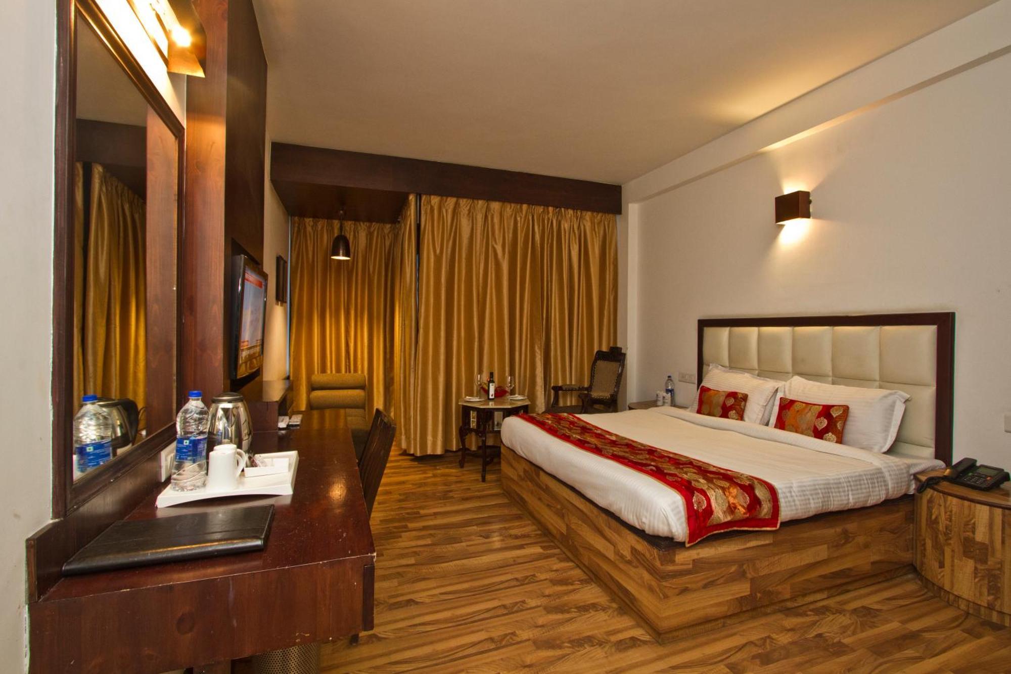 The Whispering Inn Resort And Bar Manāli Extérieur photo